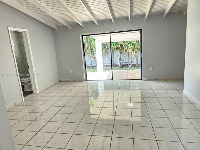 Building Photo - 13700 SW 18th Terrace