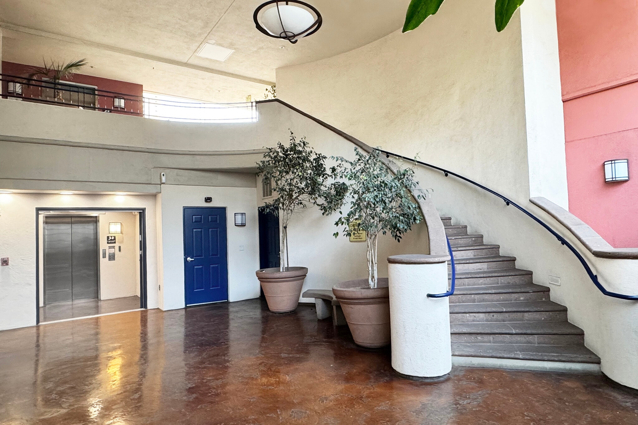 Building Photo - 235 Market St