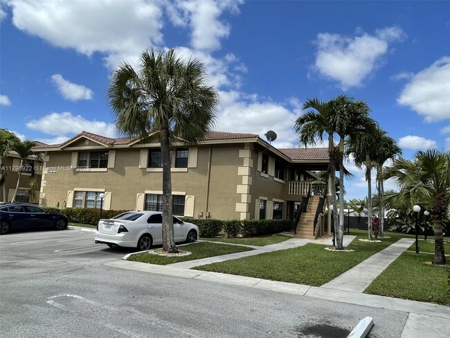 Primary Photo - 2642 Riverside Dr