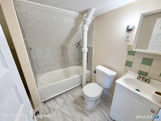 Building Photo - 259 6th St