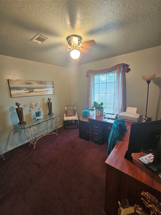 Building Photo - 15206 Flamingo Park