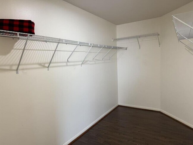 Building Photo - 3114 Holly Ranch Dr