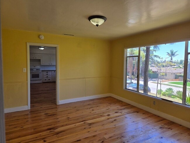 Building Photo - Large home near SDSU available immediately.