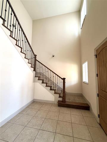 Building Photo - 10555 Steinbeck Ln