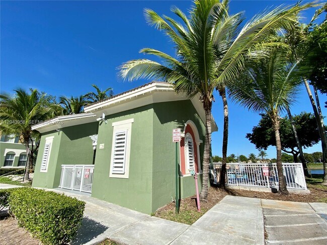 Building Photo - 11202 NW 83rd St