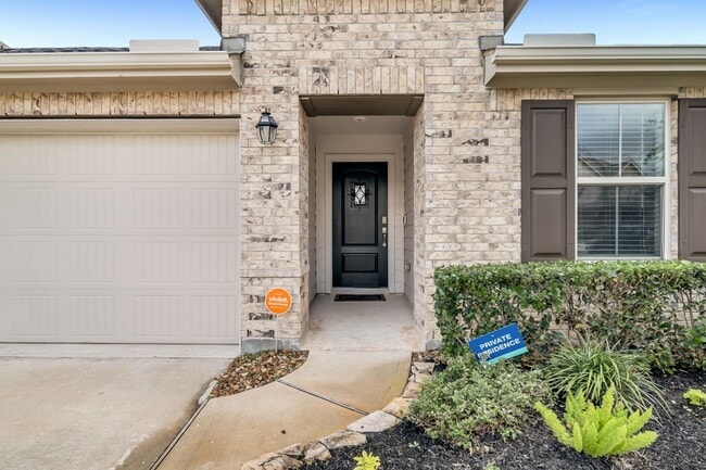 Building Photo - 20267 Creekdale Bend Dr