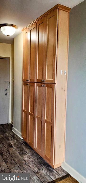 Building Photo - 1011 Arlington Blvd