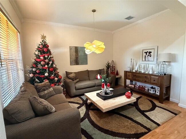 Building Photo - 1923 Harbor View Cir