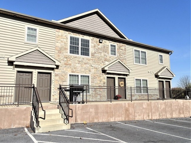 Building Photo - Trailside Apartments