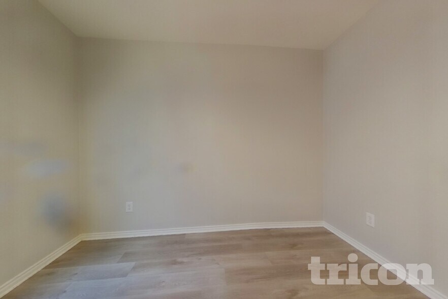 Building Photo - 16824 Pinery Way