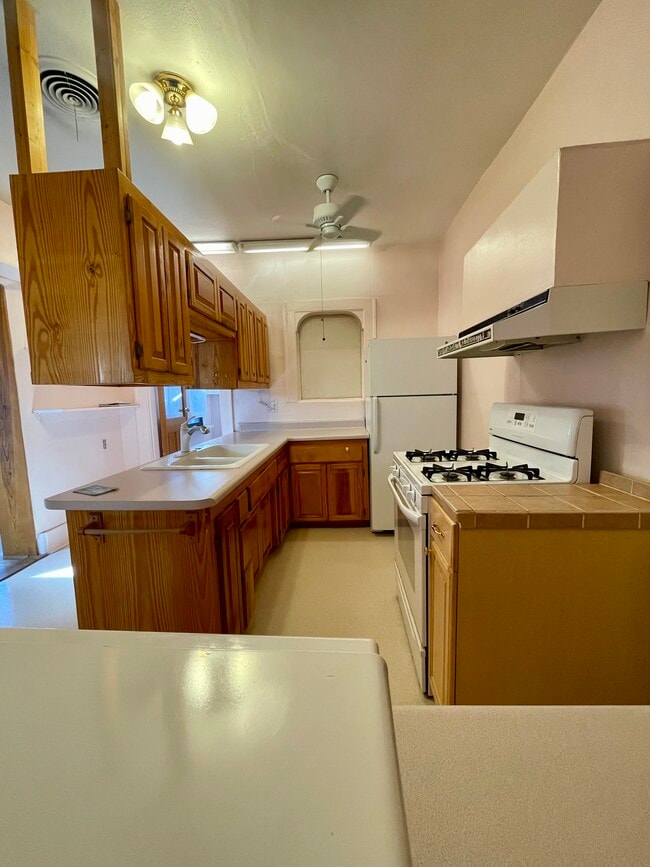 Building Photo - Girard UNM