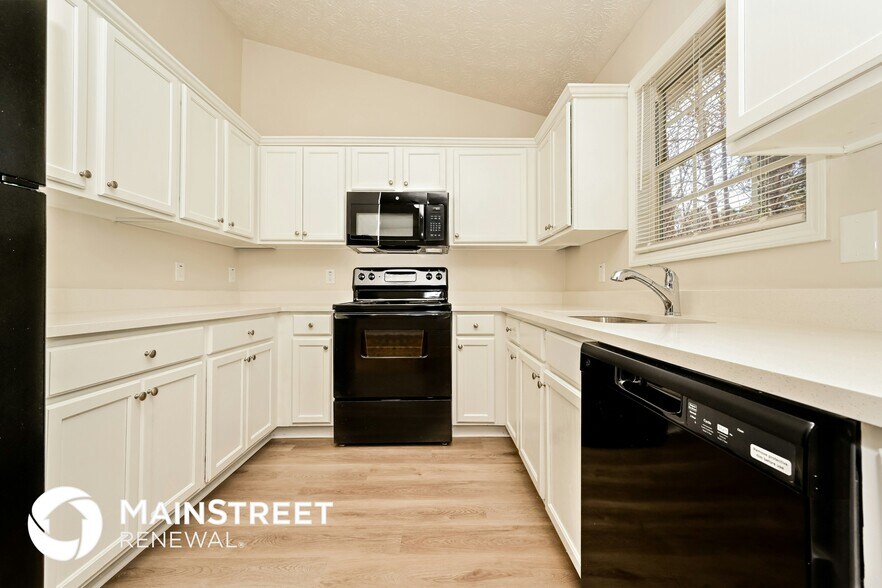 Building Photo - 3865 Cress Way Dr