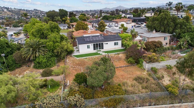 Building Photo - Overlooks SDSU!