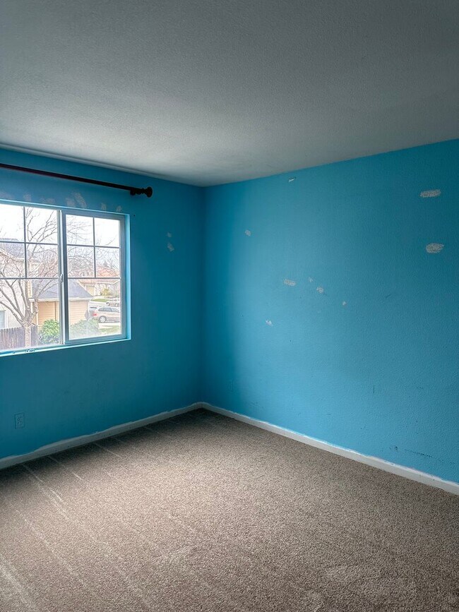 Building Photo - First 3 months offered at $2,495.00