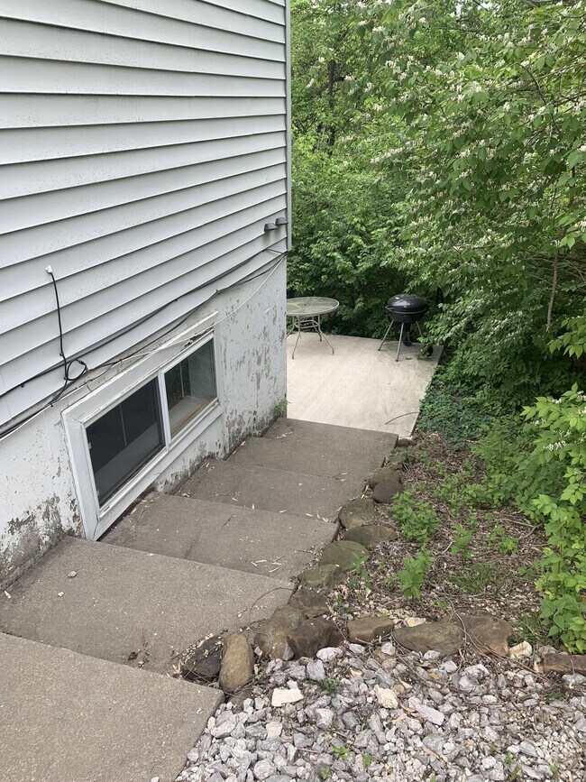 Building Photo - North