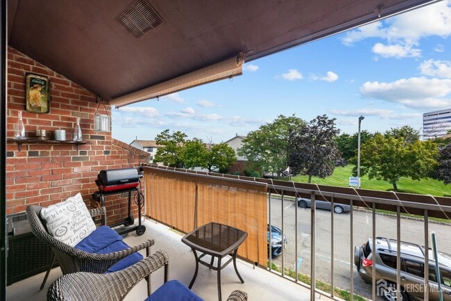 Building Photo - 131 Beverly Hl Ter