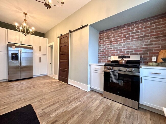 Building Photo - Three Bedroom Home in Muskegon