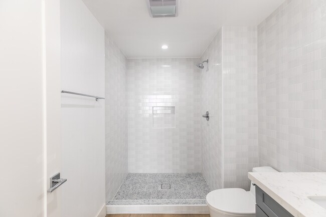 Building Photo - 1317 Westgate Ave