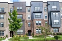 Building Photo - 2628 Lassen Pl