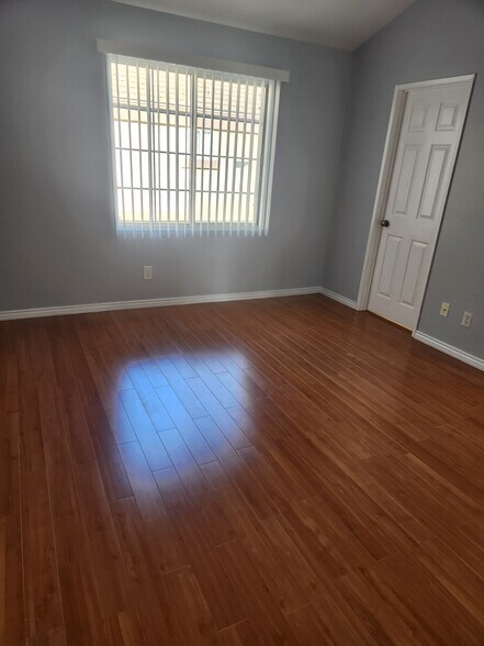 Building Photo - 21415 S Vermont Ave