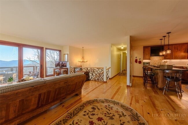 Building Photo - 1776 Beech Mountain Pkwy
