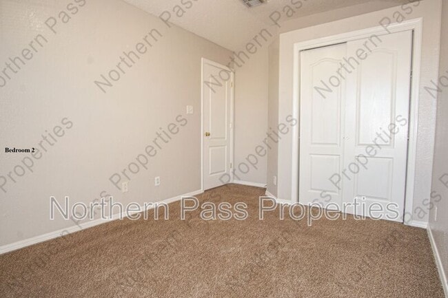 Building Photo - 13740 Paseo Alegre Ave