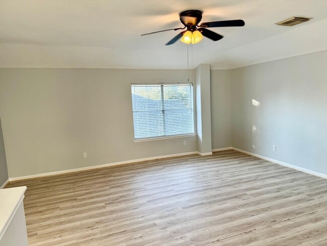 Building Photo - 6537 Canyon Mist Ln