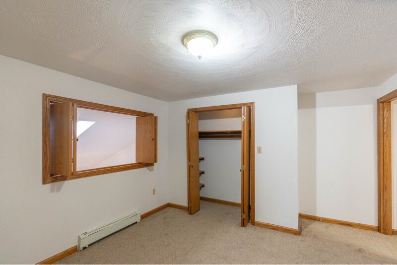 Building Photo - 120 N West St