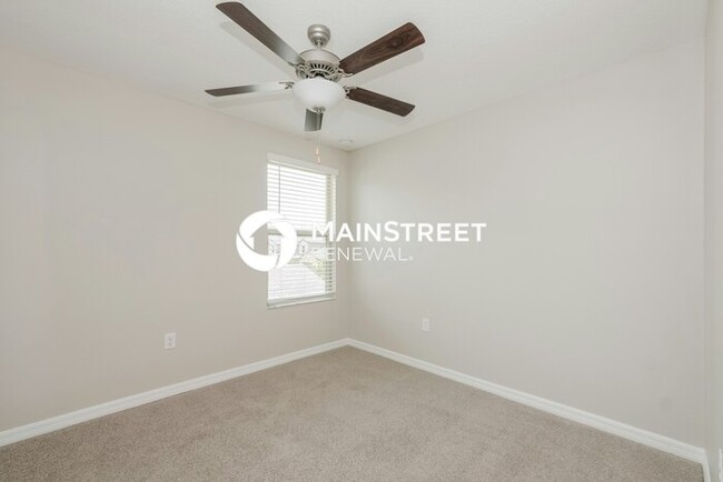 Building Photo - 5227 White Chicory Dr