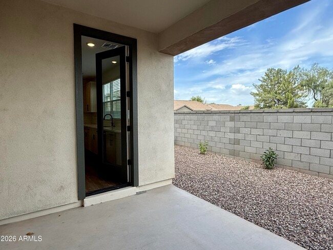 Building Photo - 2345 E Stephens Ct