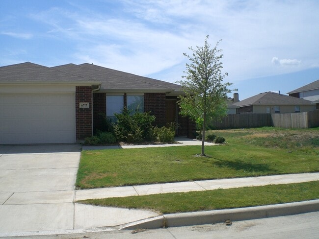Primary Photo - 3/2/2 Keller Schools