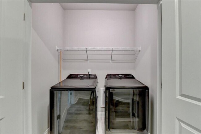 Building Photo - 336 Atley Pl