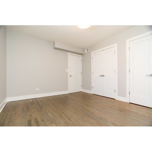 Building Photo - 1533 N Wieland St