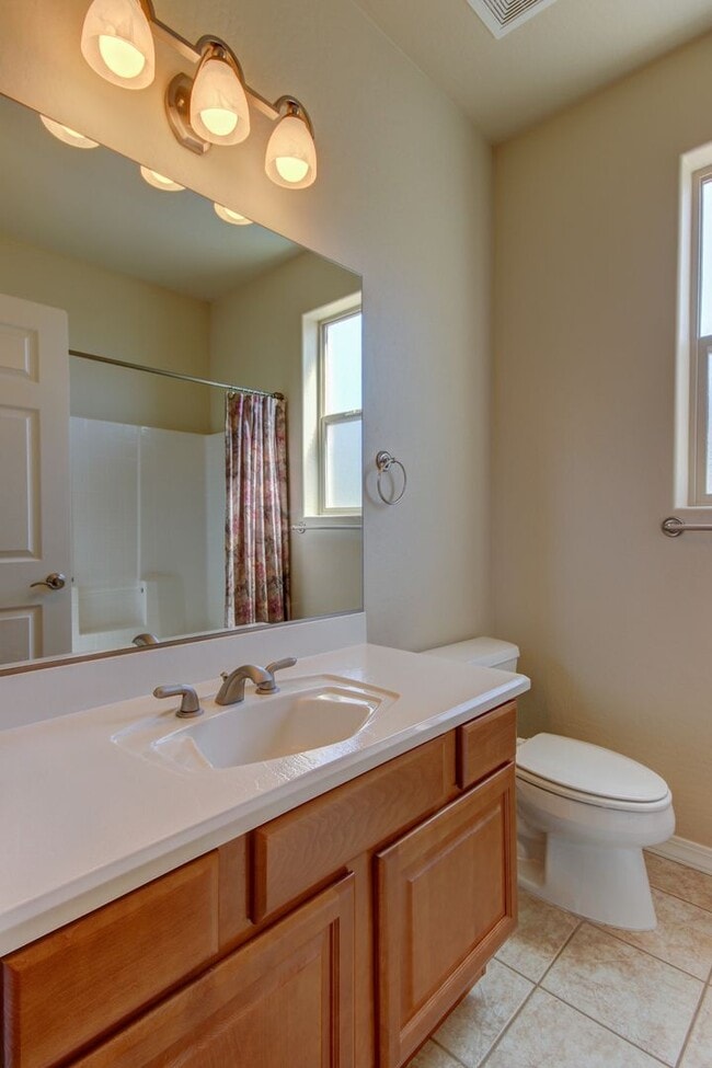 Building Photo - Yavapai Hills with 3 Car Garage