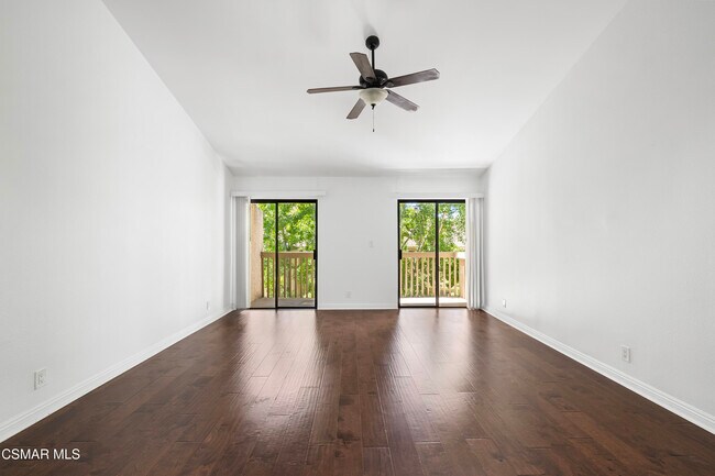 Building Photo - 26001 Alizia Canyon Dr