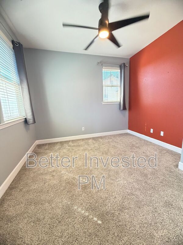 Building Photo - 2455 Prairie Ln