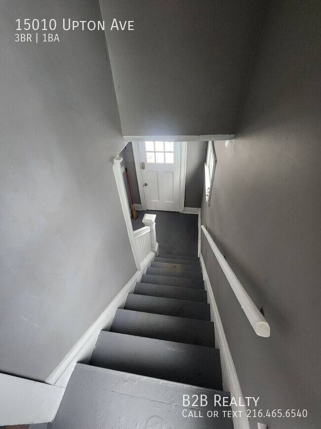 Building Photo - 15010 Upton Ave