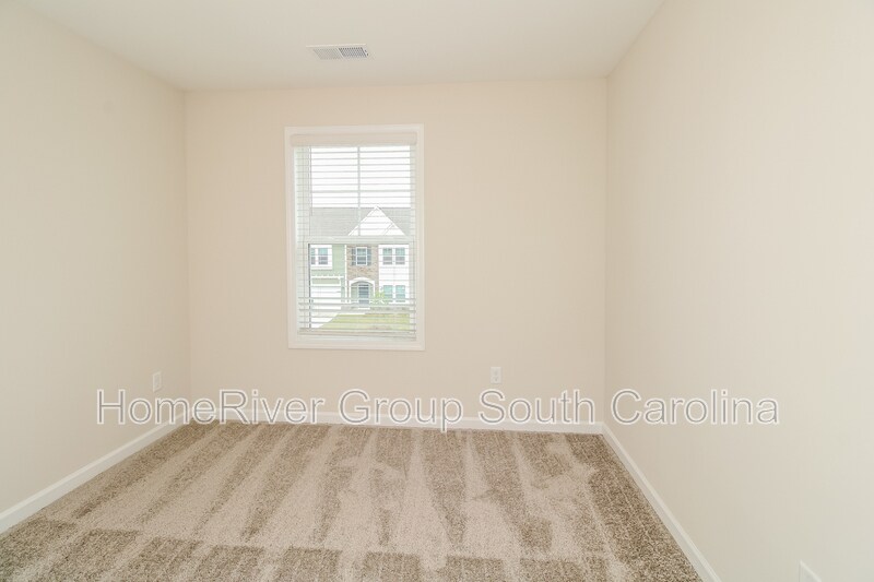 Building Photo - 224 Sundrop St