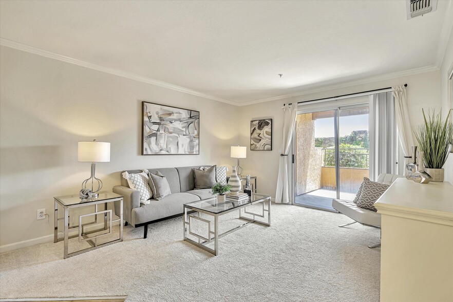 Building Photo - 440 Bollinger Canyon Ln