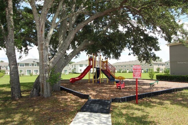 Building Photo - 3557 Brighton Park Cir