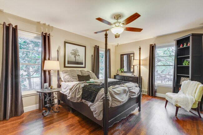 Bedroom 1 - 2515 Sherwood St