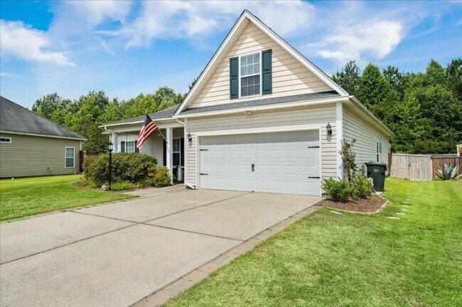 Building Photo - 421 Brawley Dr