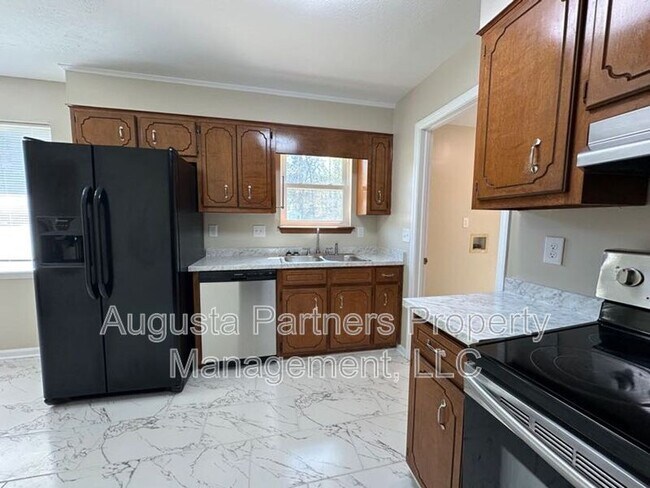 Building Photo - 3520 Stafford Dr