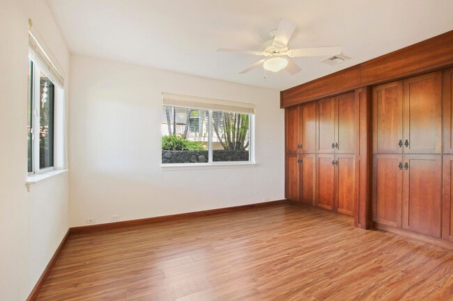 Building Photo - Gated community unfurnished beautiful home...