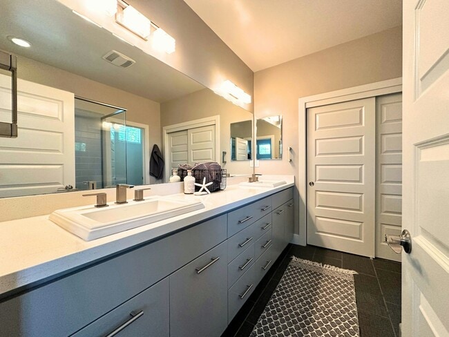Building Photo - 4578 Blue Oak Pl