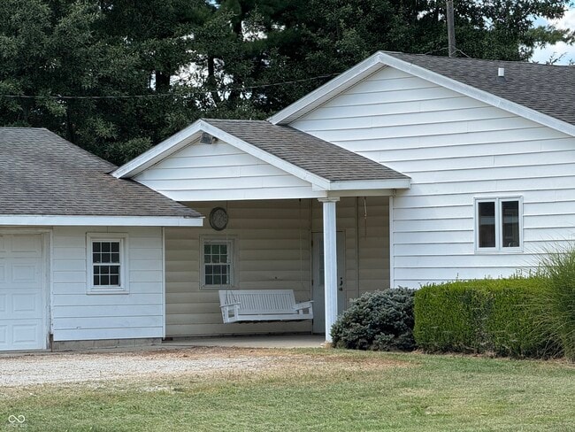 Building Photo - 2010 N 675 E