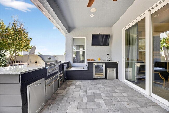 Building Photo - 18233 Leafmore St