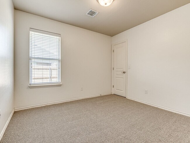 Building Photo - 4 Bedroom Home in Sonoma Lake - 3 Car Gara...