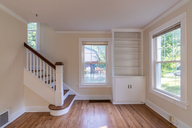 Building Photo - 418 E. Washington Blvd.