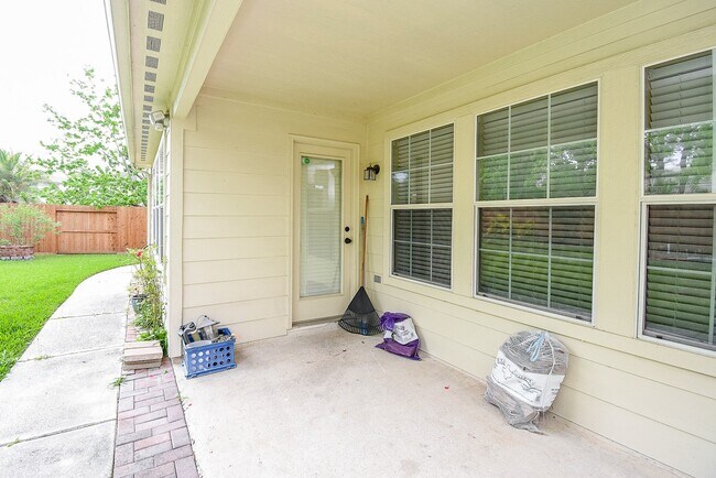 Building Photo - 19822 Breezy Cove Ct